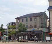 駅前再開発が進むＪＲ長浜駅。旧駅舎は「長浜鉄道スクエア」として面影を残し地域の人に愛されている