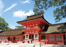 八幡神はもともと宇佐独自の地方神。京都の石清水八幡宮や鎌倉の鶴岡八幡宮など全国に広まり、武運長久の神としても知られる
