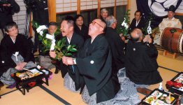 鎌倉時代に始まったとされ、全国的にも珍しい笑いの神事「笑い講」