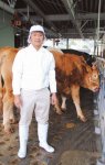 インドネシアへの初輸出の際、ムスリムの食肉処理の担当者として採用されたダダンさん。16年前にも日本での仕事経験があり、同社社員との関係も良好だという
