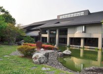現代詩や短歌、俳句、川柳など全国で唯一の現代詩歌専門の総合文学館「日本現代詩歌文学館」