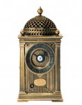慶長16（1611）年にスペイン国王のフェリペ3世から家康公に贈られた、日本に現存する最古の機械式時計のレプリカ。家康公没後400周年を記念して安心堂が限定品として制作した