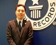 「ギネス世界記録は公正な審査の上で認定されるため、達成するためのアドバイスはできませんが、挑戦に向けた準備から記録認定後の活用までお手伝いします」と語る矢崎正道さん