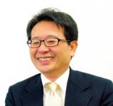 諸冨和馬社長は大手タイヤメーカーの開発部門で材料設計に携わった後、種商に入社。16年より現職