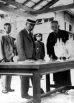 1947年、昭和天皇御巡幸で葛生工場を訪れる