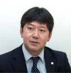 鈴木康弘取締役は、IT導入により、「社員の自発性が芽生え、コミュニケーションが非常に良くなった」と話す