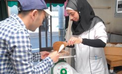 インターン生でシナモン餅を開発したのは、フードサイエンティストのイラン人女性。斬新な企画で認知度は格段に上がった
