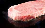 「日本一おいしい牛肉」のステーキ