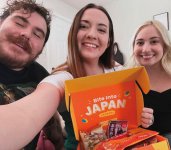 菓子の定期便を心待ちにしている海外ユーザー