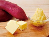 紅はるかが主原料の黄金色のさつま芋餡