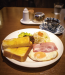 喫茶店で提供されるモーニング
