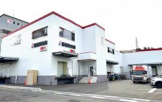 塩尻工場建設の投資額は約9.3億円。１日約40万個製造を可能にし、生産能力は1.7倍に増加