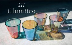 女性社員考案の自社ブランド「illumiiro」の「yura glass」。揺れる形状と蒸着技術を融合し、光彩のゆらぎを表現。公式ECサイトで一般発売中