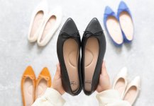 自社ブランドの代表格「Menue」。サイズや種類が豊富で、シューフィッター監修の下、履き心地を追求 