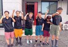 支援事業所「ミンナのミライ」の利用者たち。兼子さんは、本人たちの可能性を信じて、チャレンジを促す