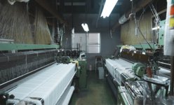 先代が計画していた工場縮小を英断。織機を15台から３台にして、運営コストの軽減を図った