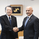 アル・アーイド上院議員（右）と小林会頭