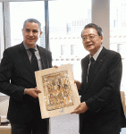 エルエトレビ大使（左）と小林会頭