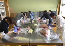 生ハムづくりを体験できる【原木オーナーの会】の様子