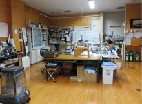 旧職員室の風情が残る事務室