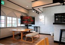 リラックスしながら打ち合わせできるスペースも整っている