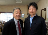 会長の山﨑保彦さん（左）と社長の篤史さん。「環境経営は、とりあえず始めてみることが重要です」と口をそろえる