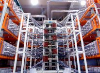 国内唯一の大電流試験を行う雷テクノロジーセンター。自社製品だけでなく、受託試験も請け負う（※）