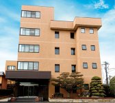 福玉は福玉精穀倉庫、福玉米粒麦、福玉ロジスティクスのグループ会社として事業を展開している