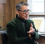 社長の近澤さんは、二人の弟とともに会社を経営している。「互いの足りない部分を補い合うことで、うまくやれています」