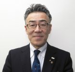 「地元の人たちに喜んでもらえるものを提供することが百貨店の役割だと考えています」と語る岡社長