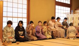 裏千家正教授によるお茶会の様子