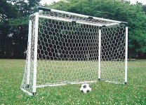 2002年日韓ワールドカップで採用された「六角形サッカーゴールネット」。ネットからFRPパイプまで全て自社生産