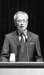 基調講演を行った日本商工会議所特別顧問の前田新造氏