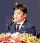 全国大会であいさつする日本YEGの吉川会長