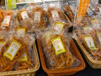 豊富なフレーバーがそろうマカロニチップス