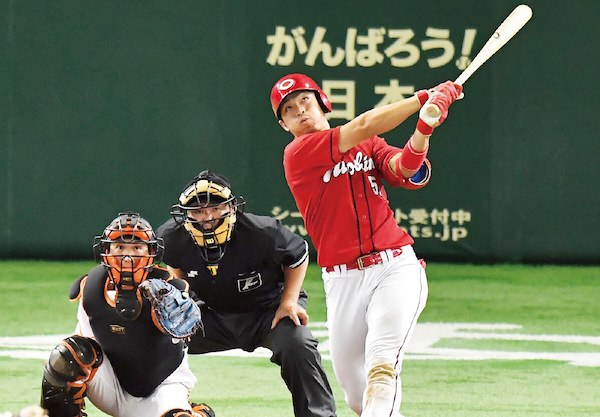 スポーツライター 青島健太の注目アスリート 25年ぶりのカープ優勝に貢献した男 神ってる 鈴木 日商 Assist Biz